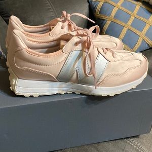 New balance 327 sneakers